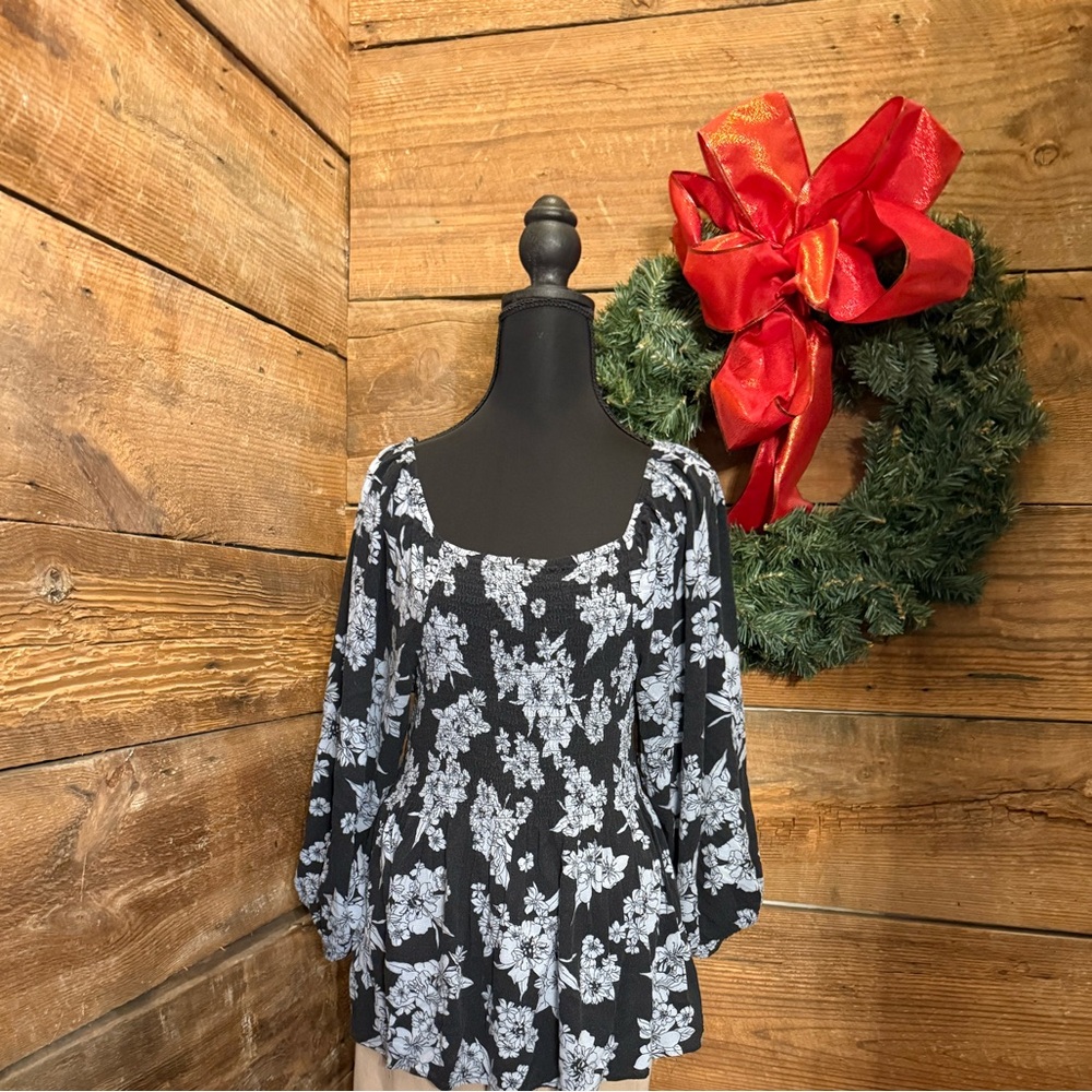 Bobeau Navy and White Patterned Blouse